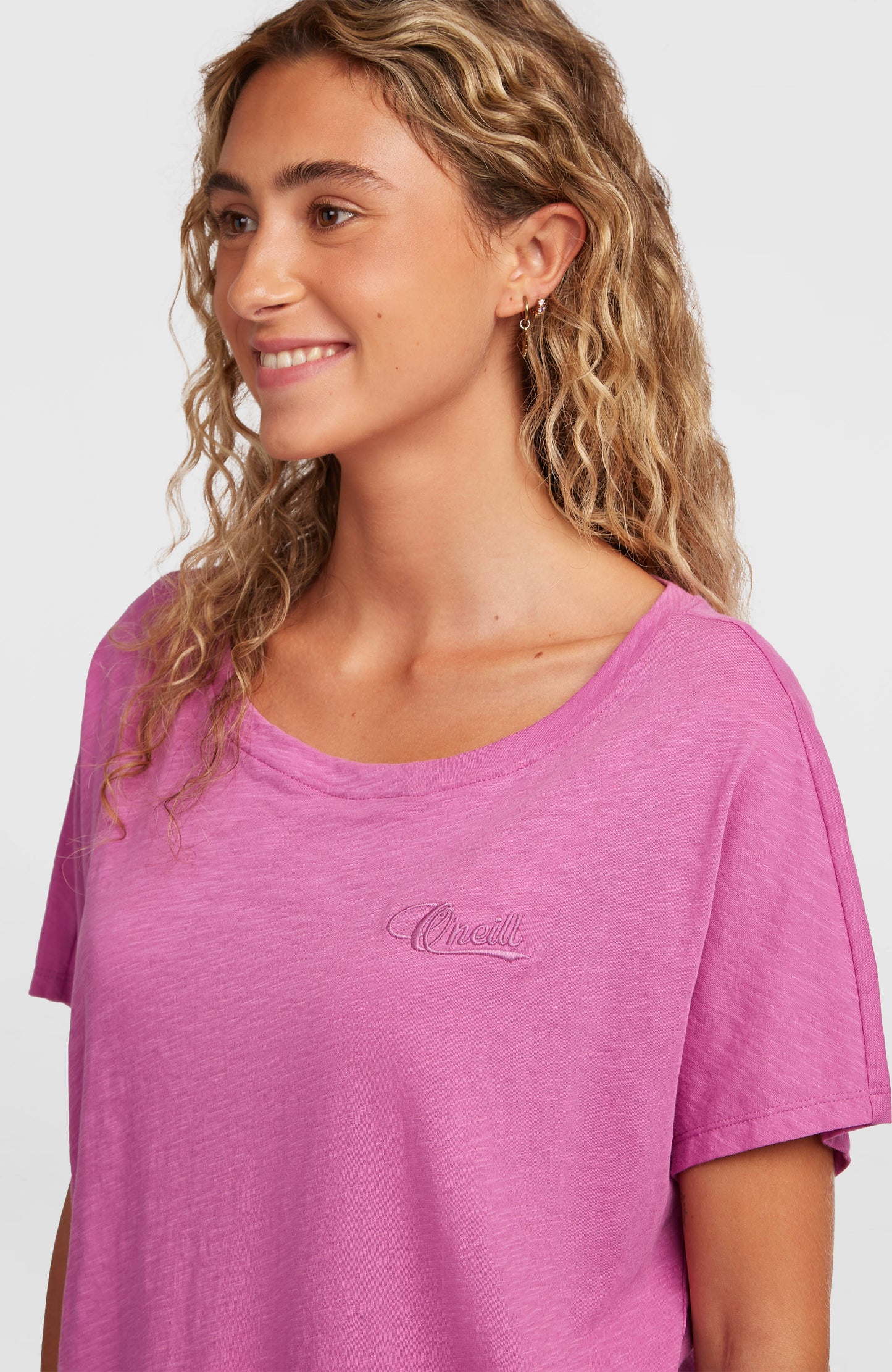 Women Essentials O'Neill Script Scoop Neck T-Shirt
