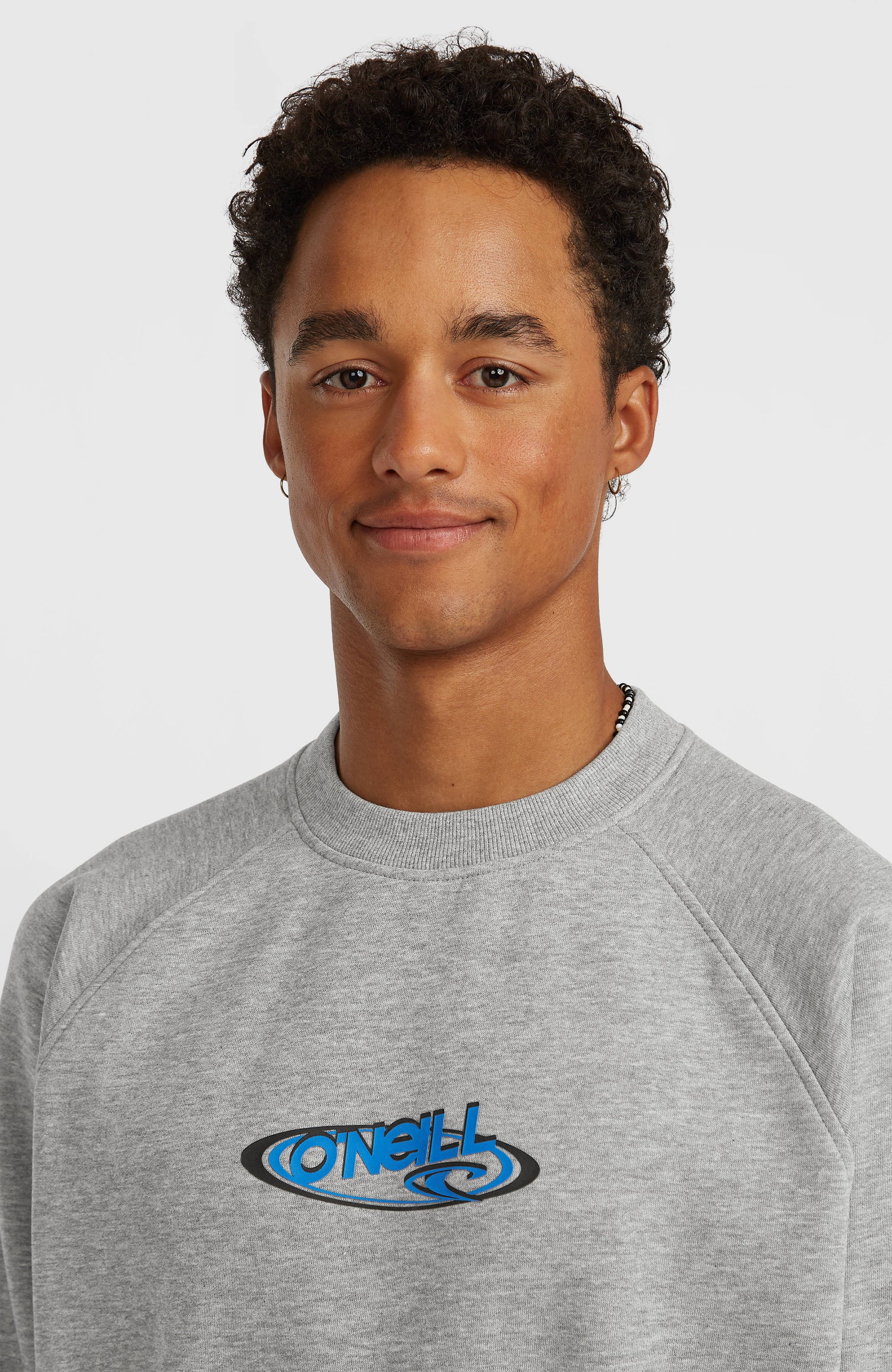 Men Essentials 90s Logo Crew Sweatshirt