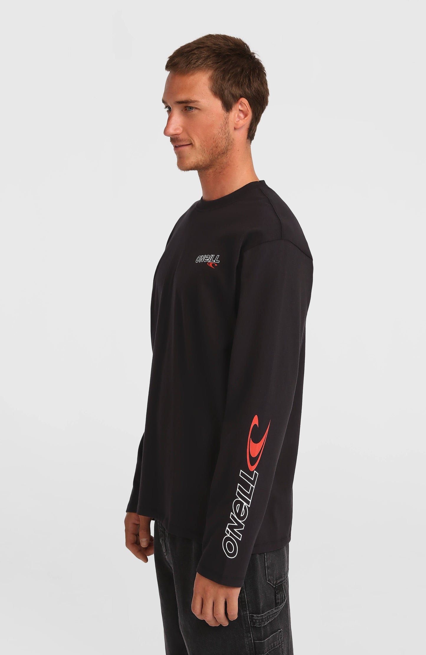 Men Essentials 90s Logo Long-Sleeve T-Shirt