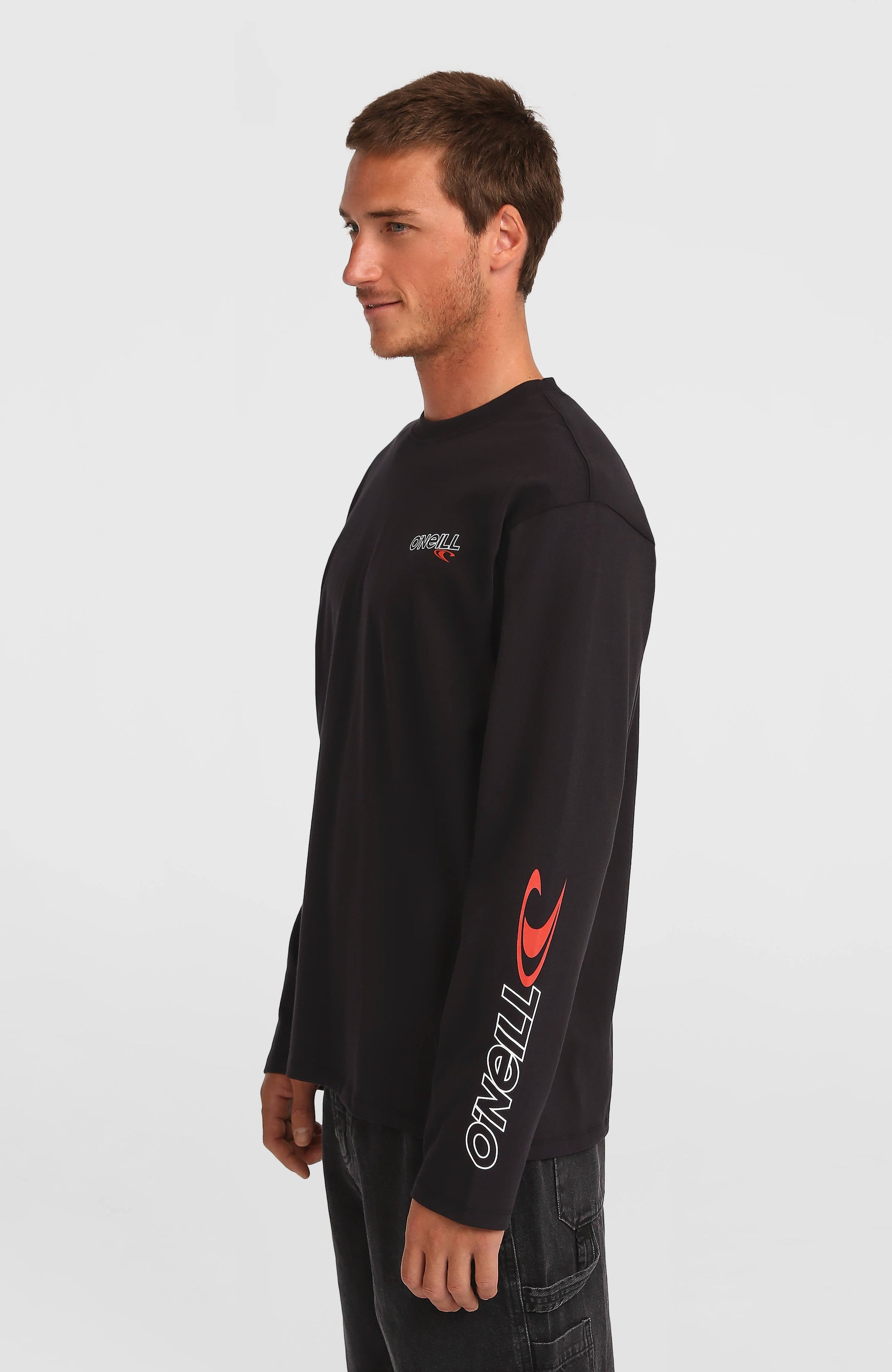 Men Essentials 90s Logo Long-Sleeve T-Shirt