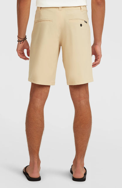 Men Hybrid 19" Shorts