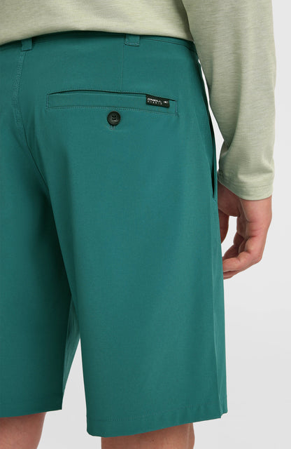 Men Hybrid 19" Shorts