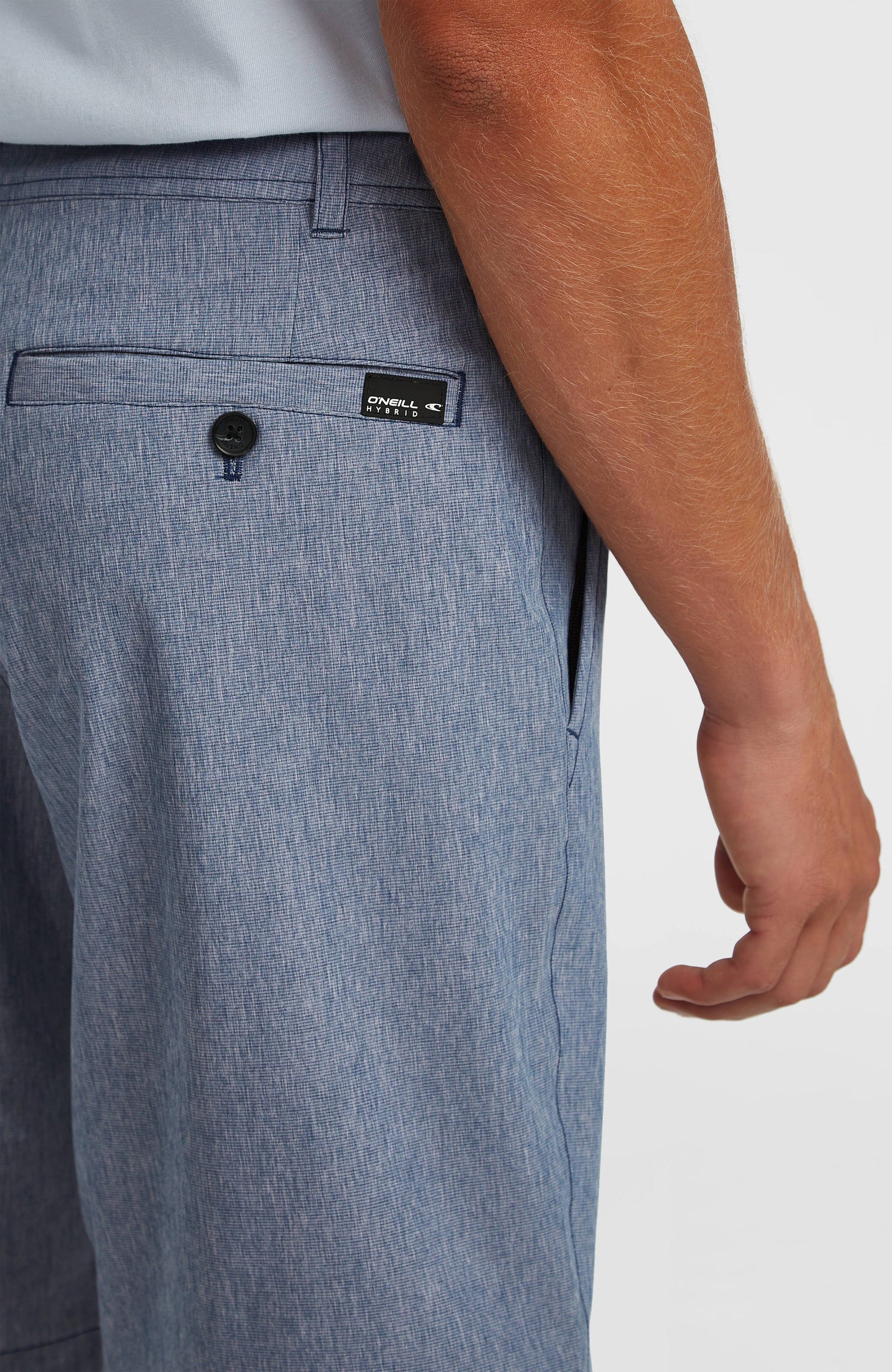Men Hybrid 19" Melange Shorts