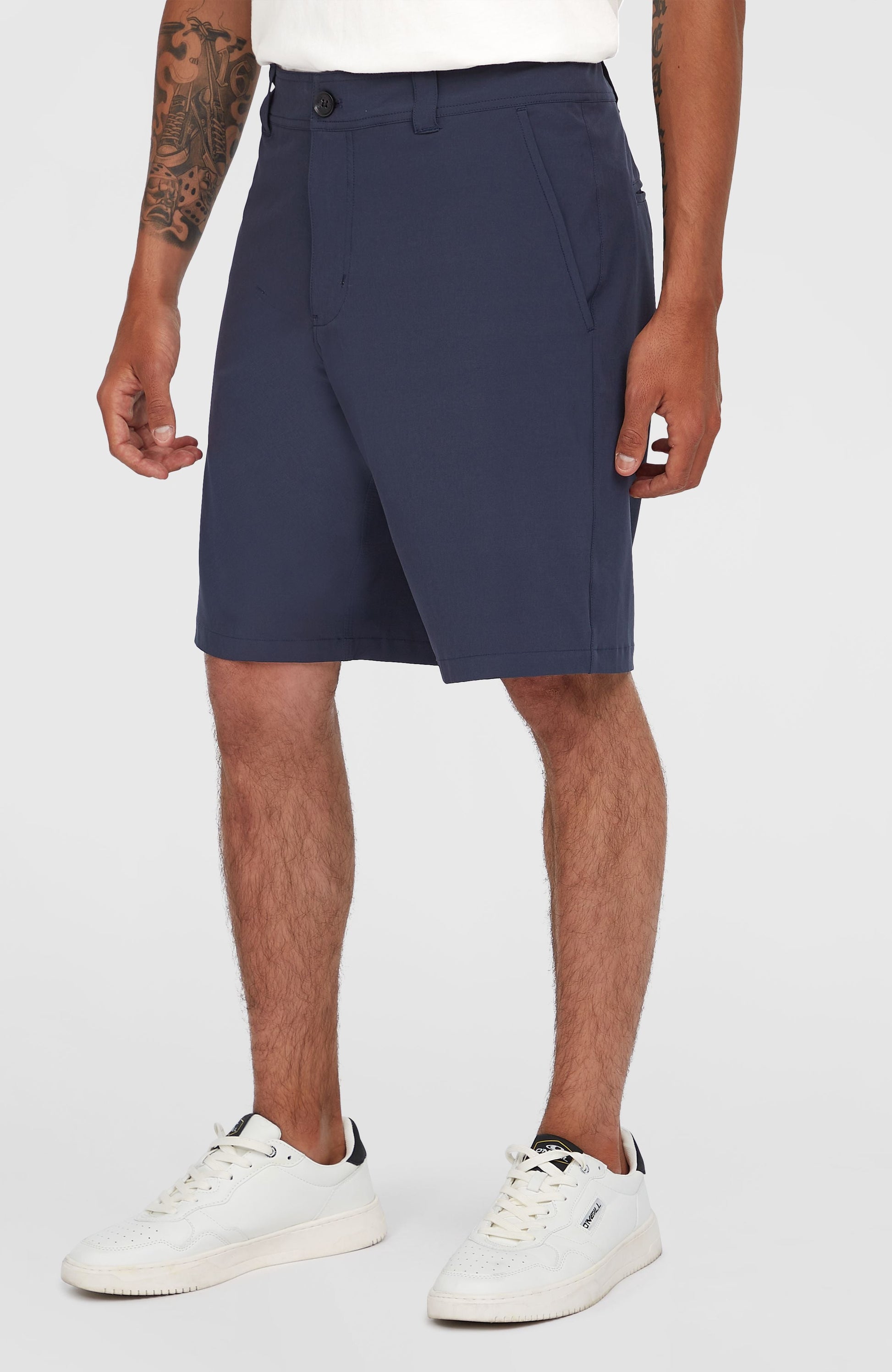 Men Hybrid Chino 19" Shorts