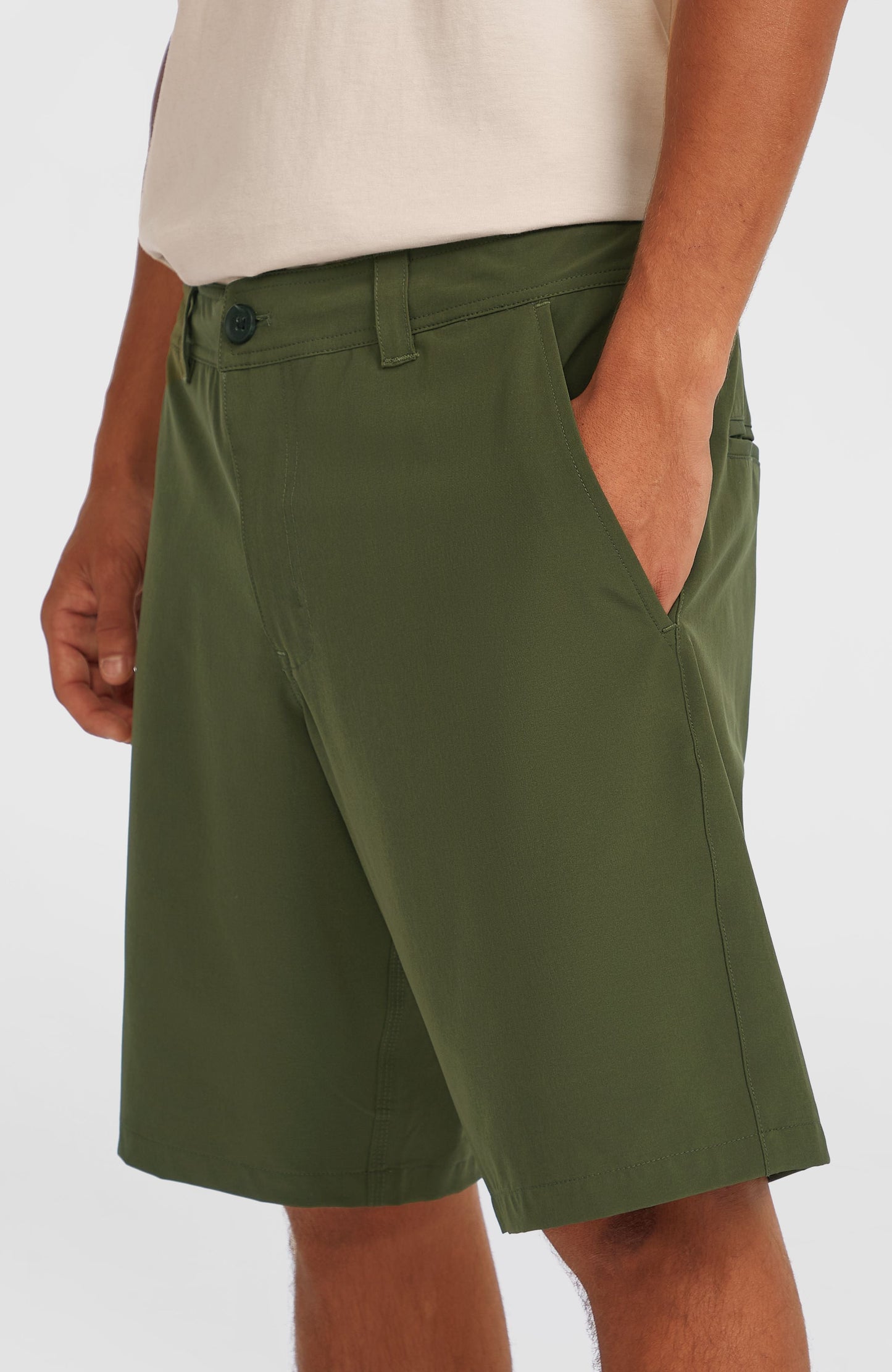Men Hybrid Chino 19" Shorts