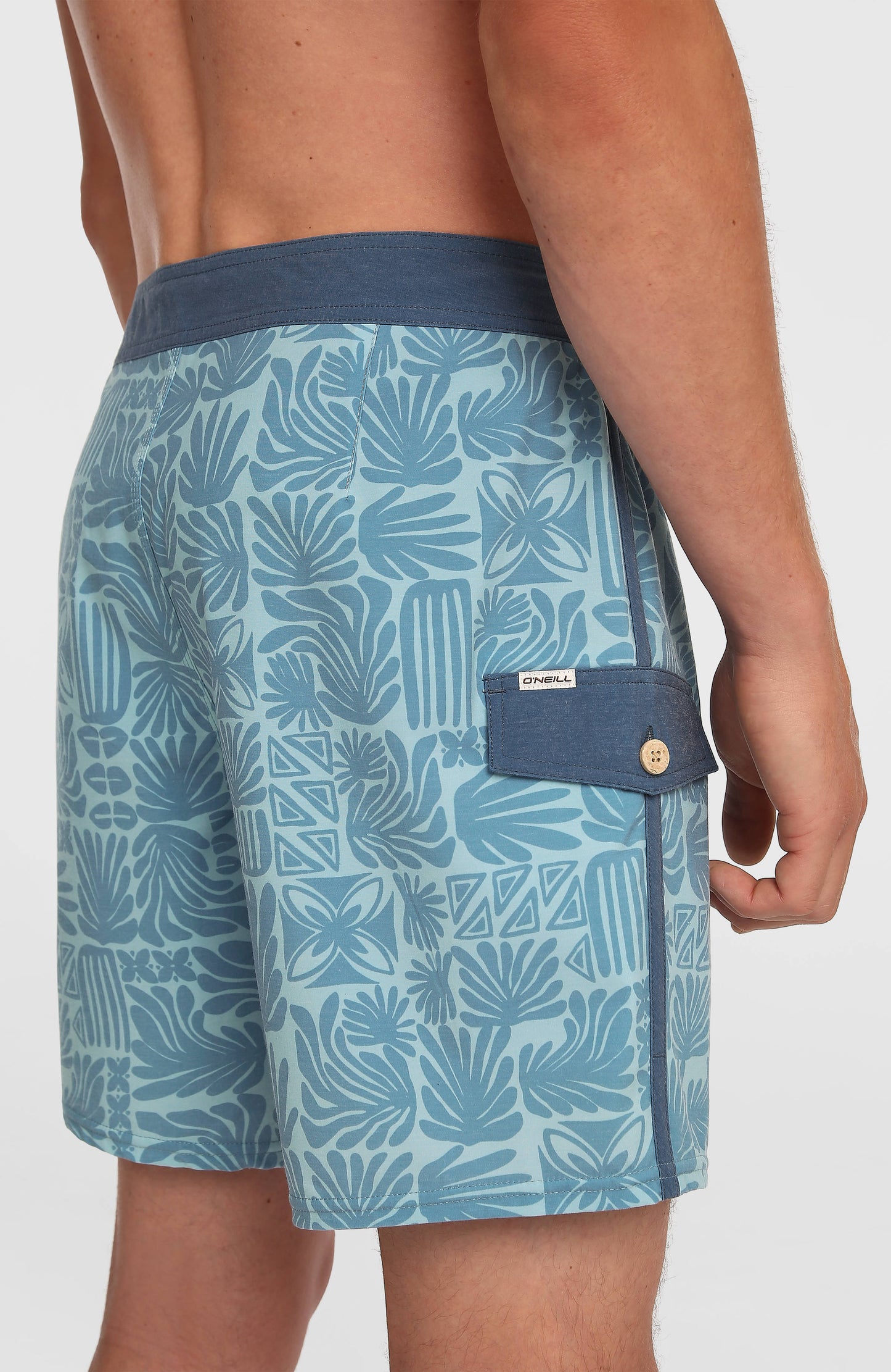 Men Lineup 18'' Boardshorts