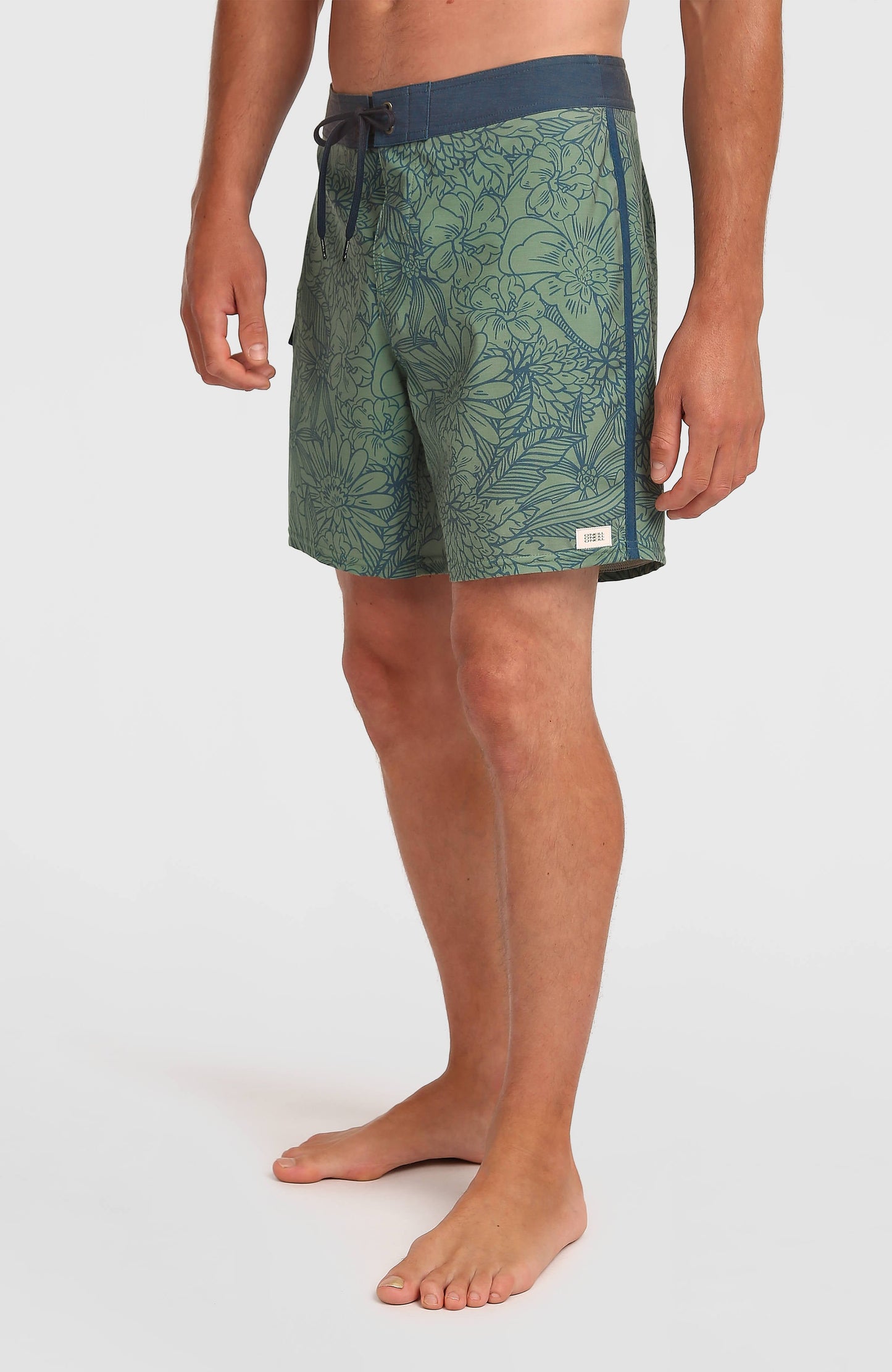Men Lineup 18'' Boardshorts