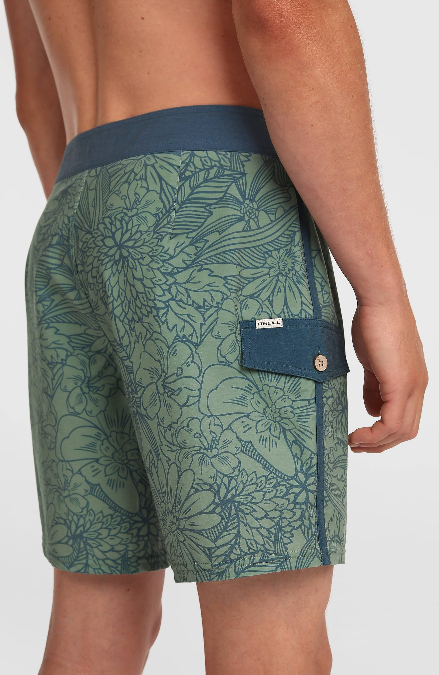 Men Lineup 18'' Boardshorts